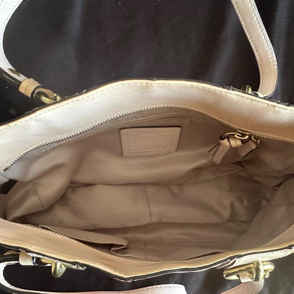 Coach Cream Leather Tote with Orange and Red Circular Patchwork - Picture 7 of 8